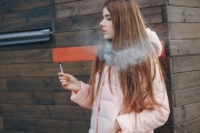 Del cigarrillo al vapeador, un nuevo desafío sanitario
